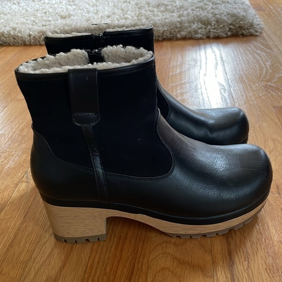 Universal Thread Women 5.5 Fawn Clog Boot Bootie Heel Black Side Zip Tread Shoe - Picture 5 of 7